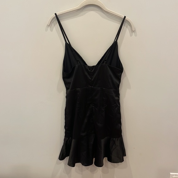 Black Satin Mini dress - Picture 4 of 5